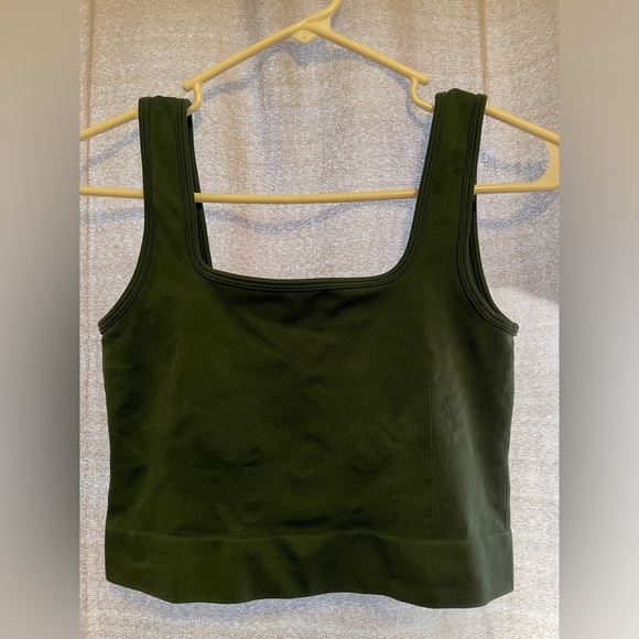 Knix Good To Go Seamless Tank Crop - Picture 4 of 7